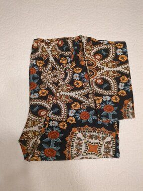 Plus Size 💥🍂💛🍂💥 Abstract Design Comfy Soft Leggings
